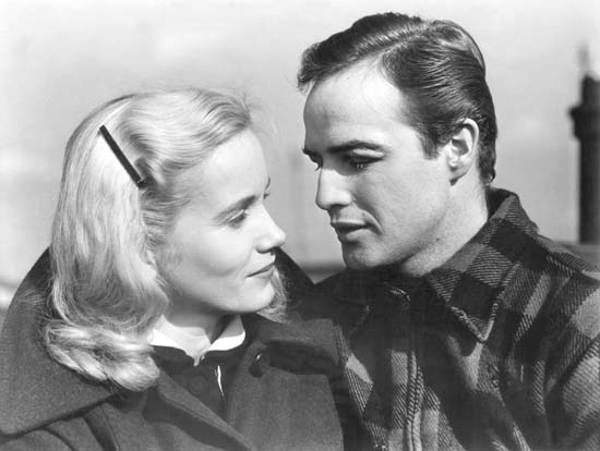 Marlon Brando y Eva Marie Saint
